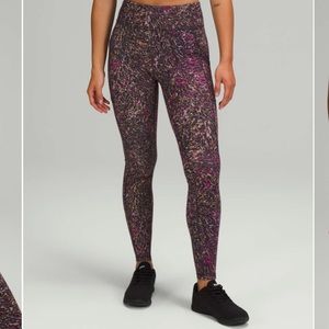 Lululemon Invigorate High Rise Leggings size 4 25” inseam